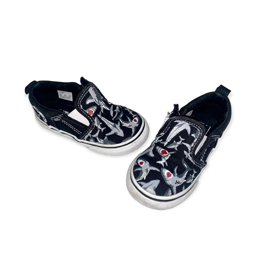 Toddler shark Vans